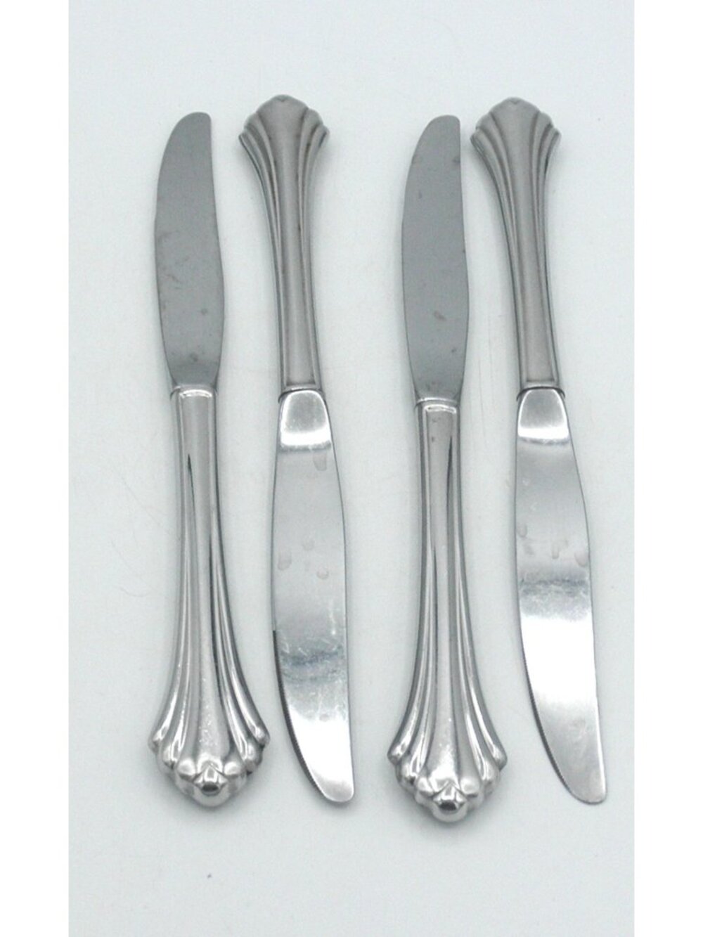 Bancroft Stainless by Oneida 9-1/8 inch Hollow/Place Knife Set of 4 OHSBAN